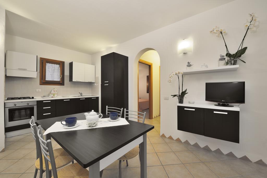 Residence Le Zagare San Teodoro  Eksteriør billede