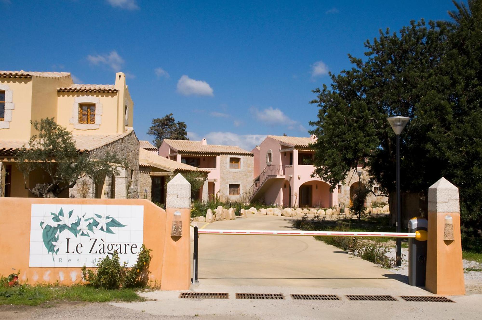 Residence Le Zagare San Teodoro  Eksteriør billede