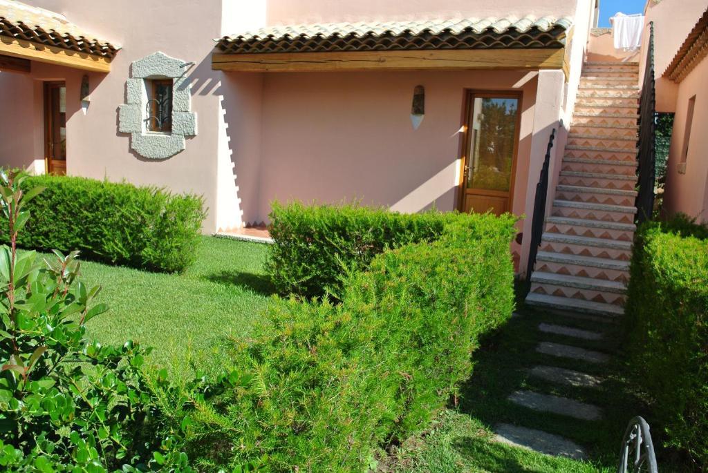 Residence Le Zagare San Teodoro  Eksteriør billede